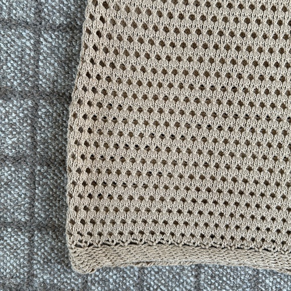 Never worn Vici Collection tan crochet swim cover up size M - Picture 2 of 5